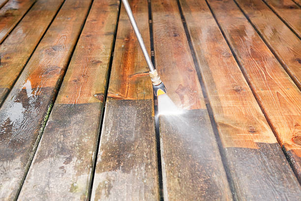 Why Choose Our Certified Pressure Washing Experts for Your Project Needs in Dakota City, NE?