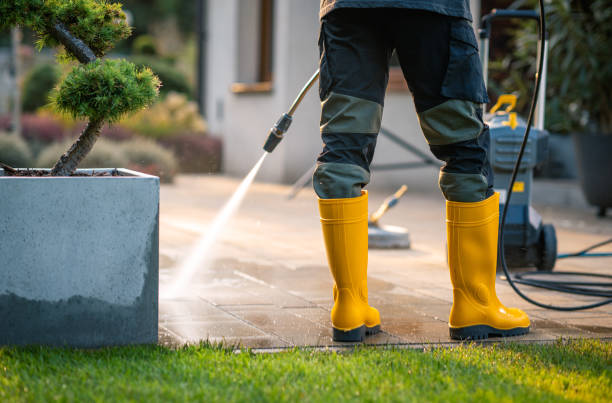 Why Choose Our Certified Pressure Washing Experts for Your Project Needs in Dakota City, NE?